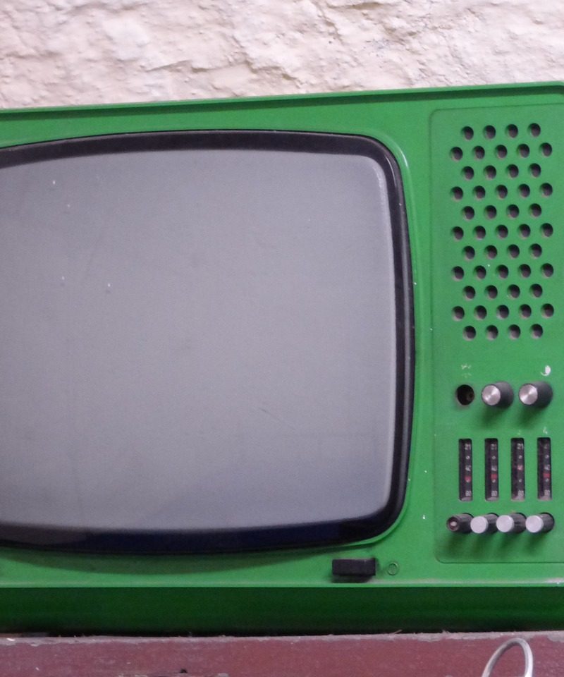 W dzisiejszych czasach szczególnie co niemiara osób przeznacza swój wolny czas przed telewizorem